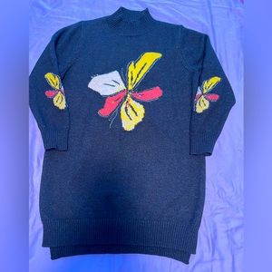 OLIVE+OAK Sweater with flowers